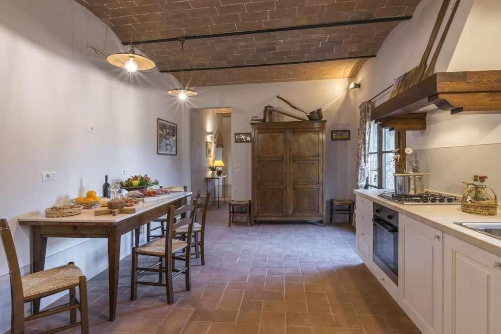 Villa I Cipressini Piscina Riscaldata Spa Toscana Pienza Bagian luar foto