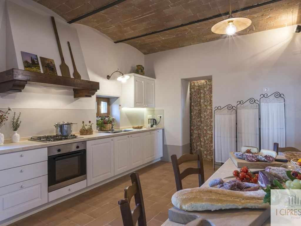 Villa I Cipressini Piscina Riscaldata Spa Toscana Pienza Bagian luar foto