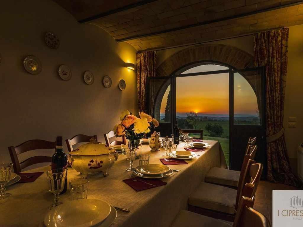 Villa I Cipressini Piscina Riscaldata Spa Toscana Pienza Bagian luar foto